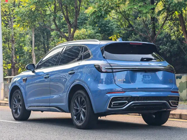 Hongqi HS5 — Фото автомобиля 3