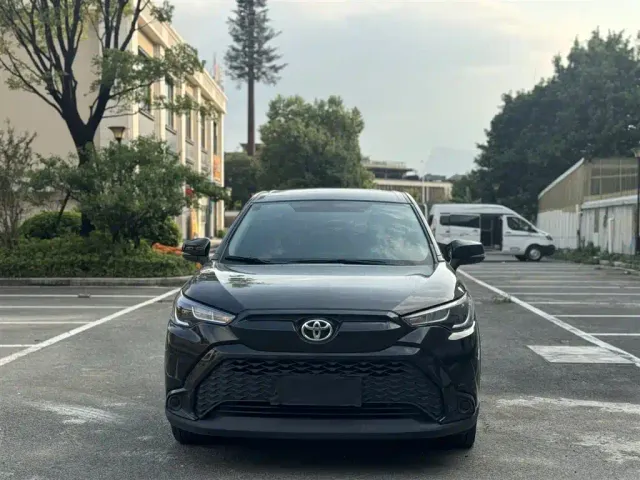 Toyota Frontlander — Фото автомобиля 2