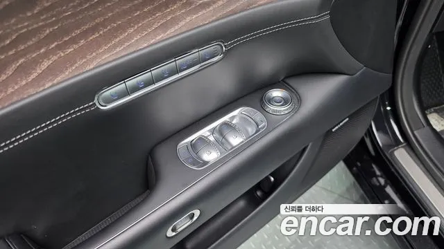 Genesis G90 Бензин 3.5 турбо AWD — Фото автомобиля 18