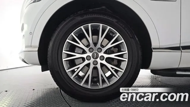 Genesis GV80 — Фото автомобиля 5