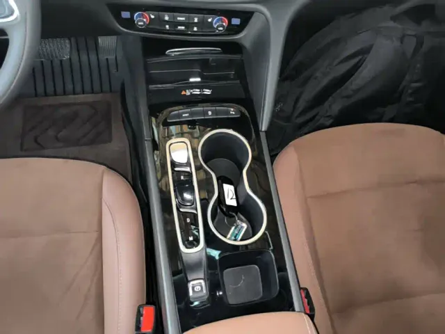 Buick Regal — Фото автомобиля 13