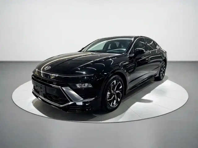 Фотография автомобиля — Hyundai Sonata