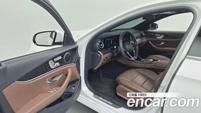 Mercedes-Benz E-Class W213 — Фото автомобиля 15