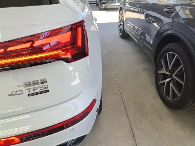 Audi Q5L — Фото автомобиля 7