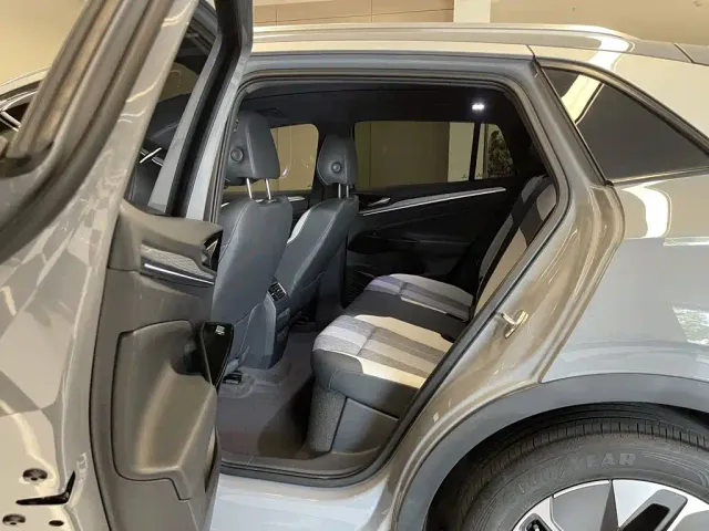 Volkswagen ID.4 Crozz — Фото автомобиля 18