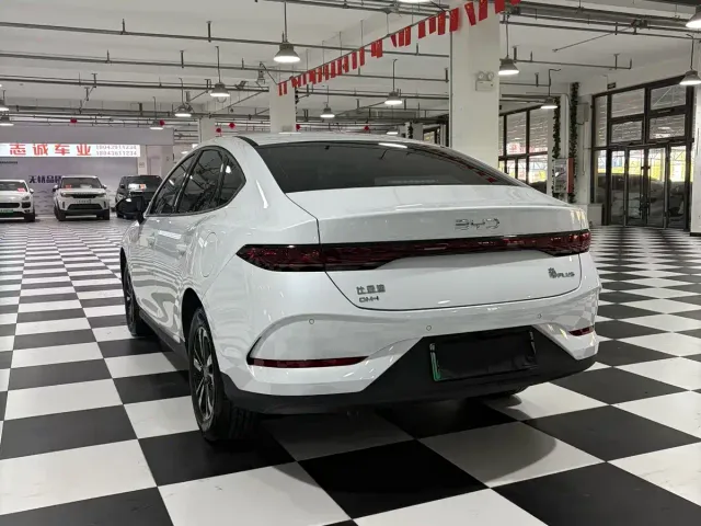 BYD Qin PLUS — Фото автомобиля 6