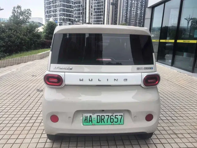 Wuling Hongguang Mini EV — Фото автомобиля 6