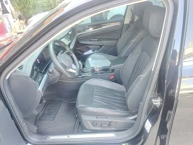 Volkswagen Passat — Фото автомобиля 14