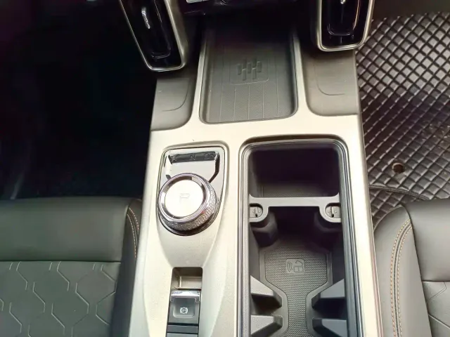 Haval Big Dog — Фото автомобиля 11