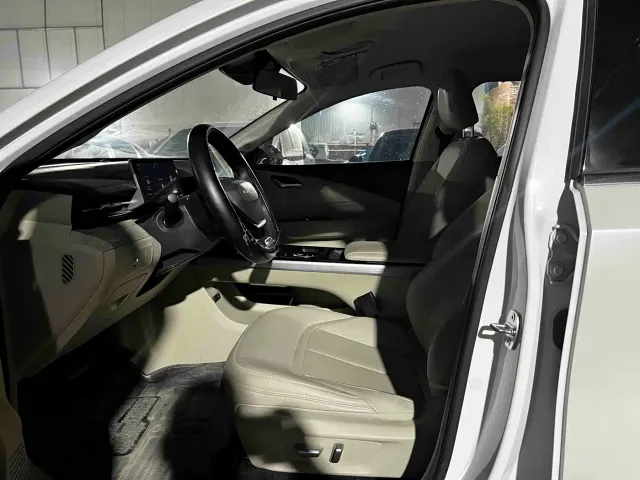 Wuling Starlight — Фото автомобиля 4