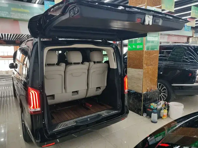 Mercedes-Benz V-Class — Фото автомобиля 15