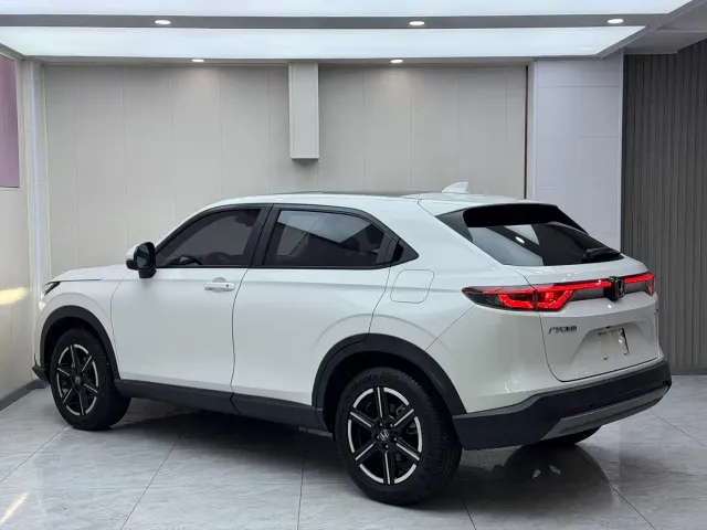 Honda Vezel 2023 1.5L CVT Technology Edition — Фото автомобиля 6