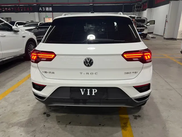 Volkswagen T-Roc — Фото автомобиля 5