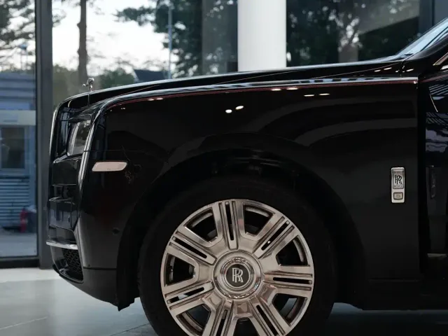 Rolls-Royce Cullinan — Фото автомобиля 7