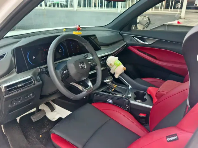 Changan CS35 Plus — Фото автомобиля 6