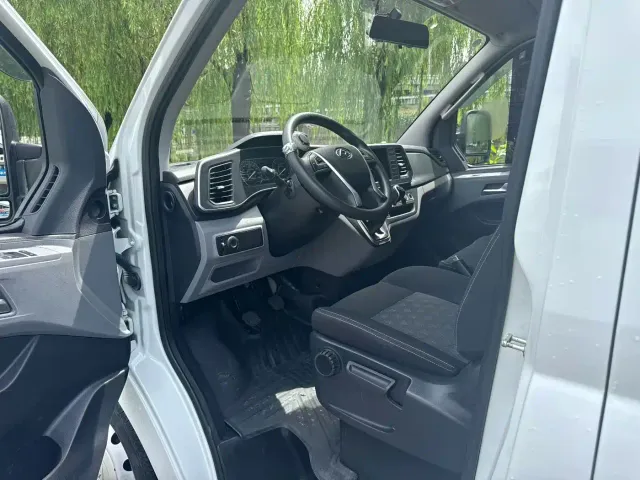Maxus Xintu V80 — Фото автомобиля 3