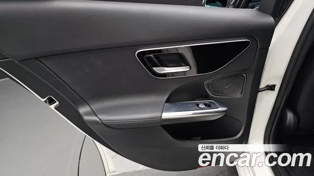 Mercedes-Benz C-Class — Фото автомобиля 23