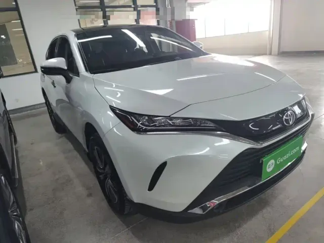 Toyota Harrier — Фото автомобиля 3