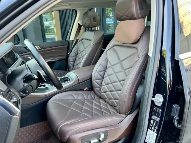 BMW X5 — Фото автомобиля 11