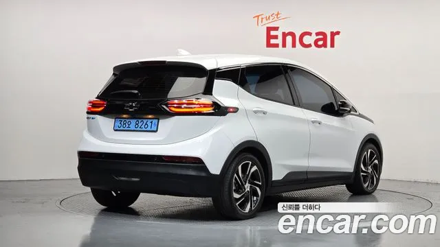 Chevrolet Bolt EV — Фото автомобиля 2