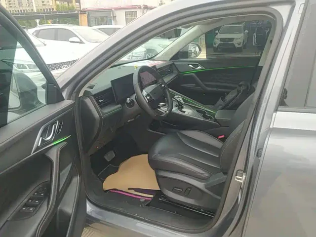 Roewe Roewe RX5 2023 1.5T Superior Edition — Фото автомобиля 15