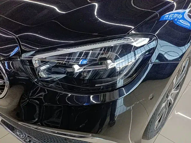 Mercedes-Benz E-Class — Фото автомобиля 23