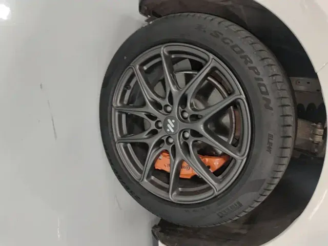 IM Motors LS6 — Фото автомобиля 22