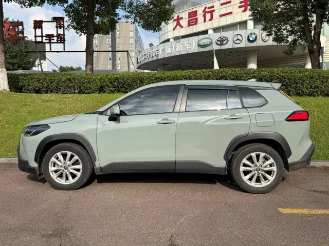 Toyota Corolla Cross — Фото автомобиля 3