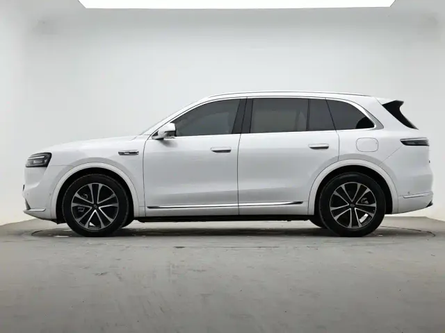 Aito M7 — Фото автомобиля 5