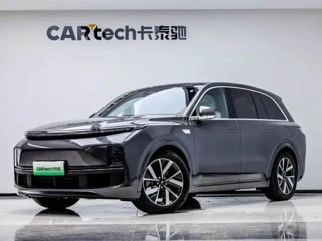 Li Auto L8 — Фото автомобиля 2