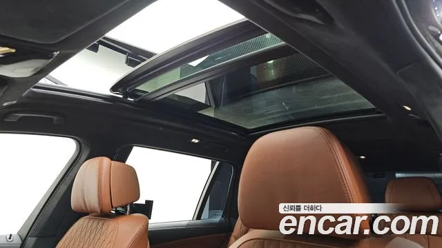 BMW X7 — Фото автомобиля 15