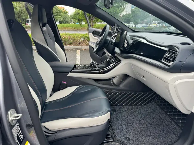 BYD Qin PLUS — Фото автомобиля 12