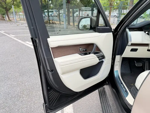 Land Rover Range Rover — Фото автомобиля 10