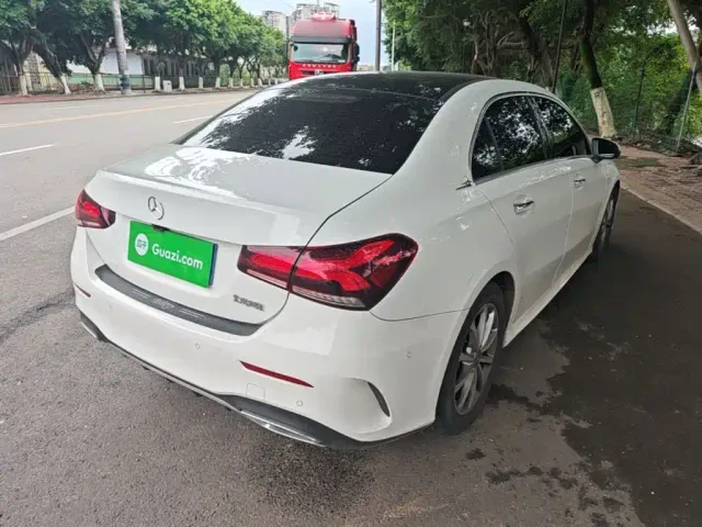 Mercedes-Benz Mercedes-Benz A-Class 2021 A 200 L Sport Sedan Dynamic Type — Фото автомобиля 6