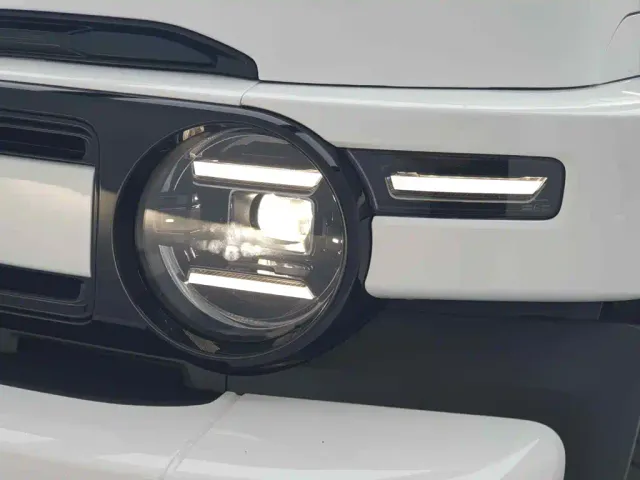 iCAR V23 — Фото автомобиля 12
