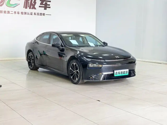 Xpeng P7 — Фото автомобиля 4