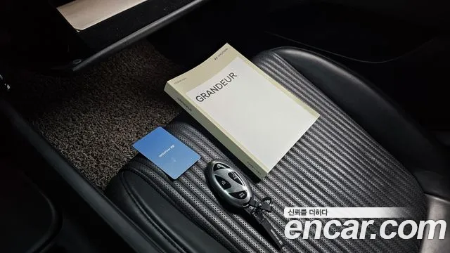 Hyundai Grandeur Grandeur (GN7) 2.5 Бензин 2WD — Фото автомобиля 14