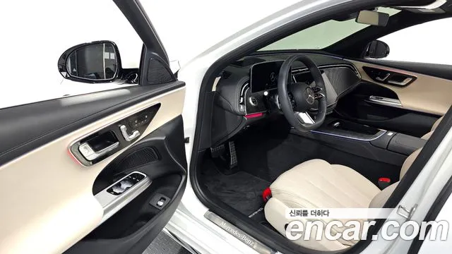 Mercedes-Benz E-Class — Фото автомобиля 10