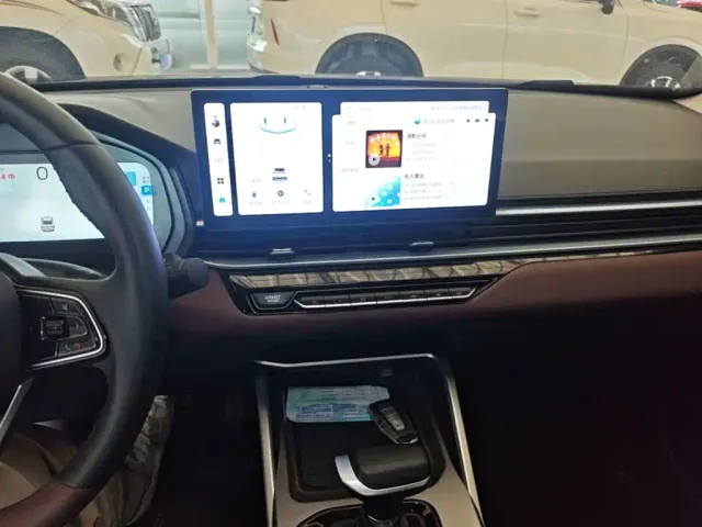Geely Emgrand — Фото автомобиля 12