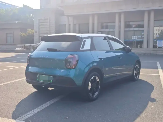 GAC Aion UT — Фото автомобиля 6