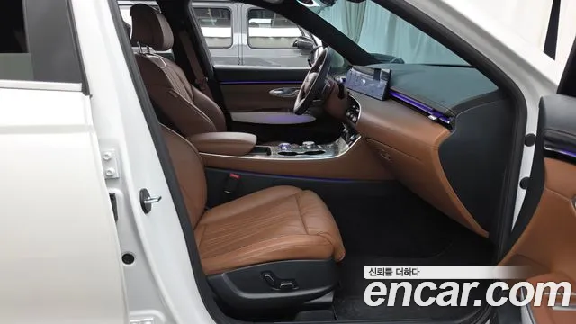 Genesis GV70 2.5T Бензин AWD — Фото автомобиля 9