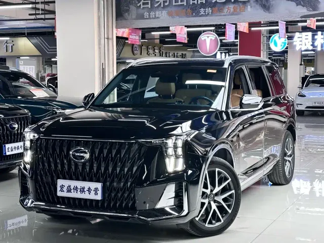 Фотография автомобиля — GAC Trumpchi GS8