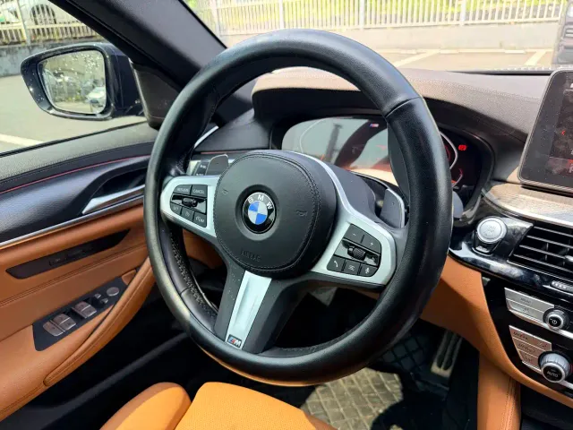 BMW 5 Series — Фото автомобиля 7