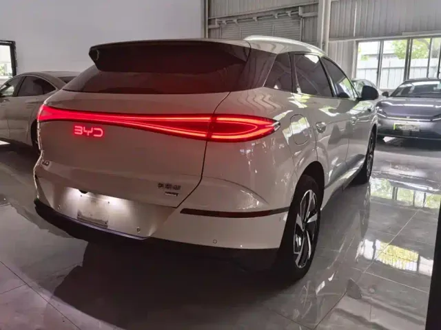 BYD Sealion 06 — Фото автомобиля 3