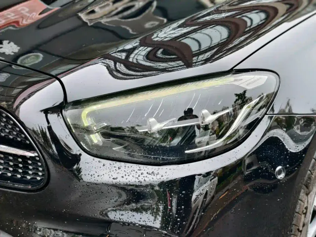 Mercedes-Benz E-Class — Фото автомобиля 7