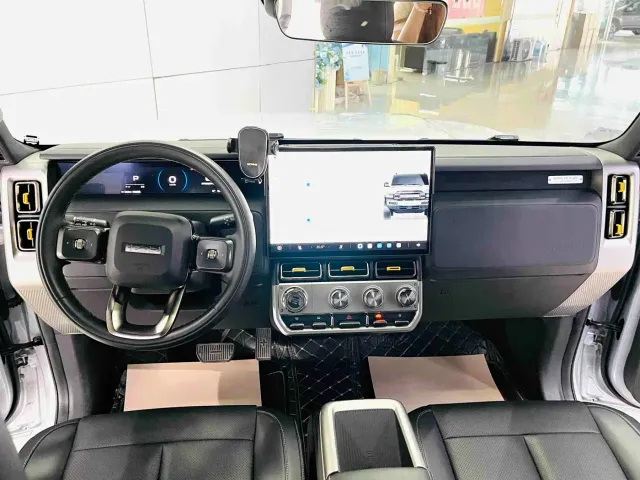 iCAR V23 — Фото автомобиля 9
