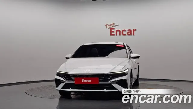 Hyundai Avante CN7 — Фото автомобиля 3