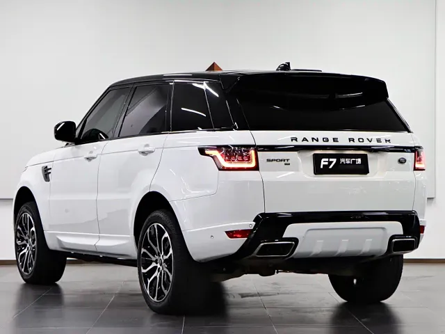 Land Rover Range Rover Sport — Фото автомобиля 4