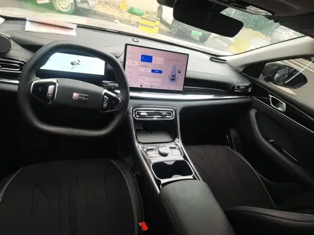 Geely Galaxy Stellar 6 — Фото автомобиля 5