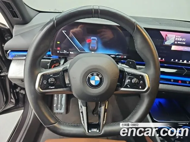 BMW 5 Series G60 — Фото автомобиля 9